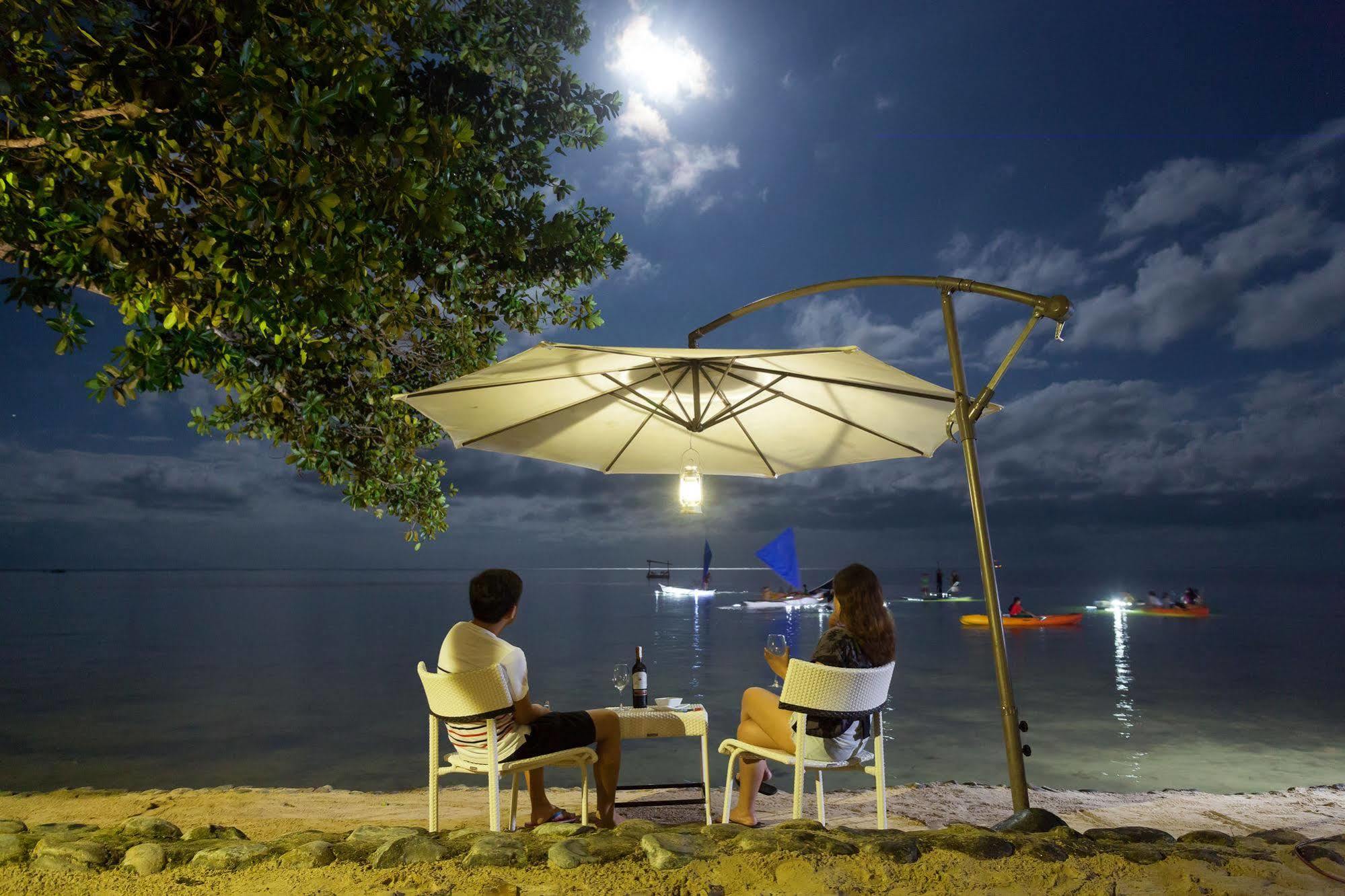 Blue Palawan Beach Club Puerto Princesa Bagian luar foto